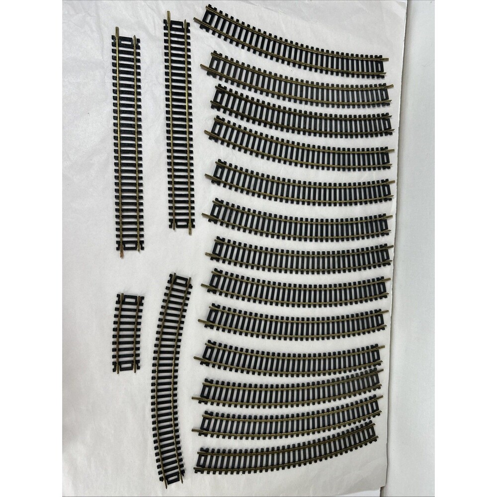 Tyco HO Train Tracks Lot Snap Turnout Switch Rerailer Curve Plasticville Tractor - Picture 5 of 10
